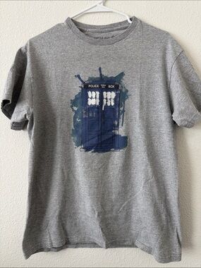 Doctor Who Tardis Graphic Tee